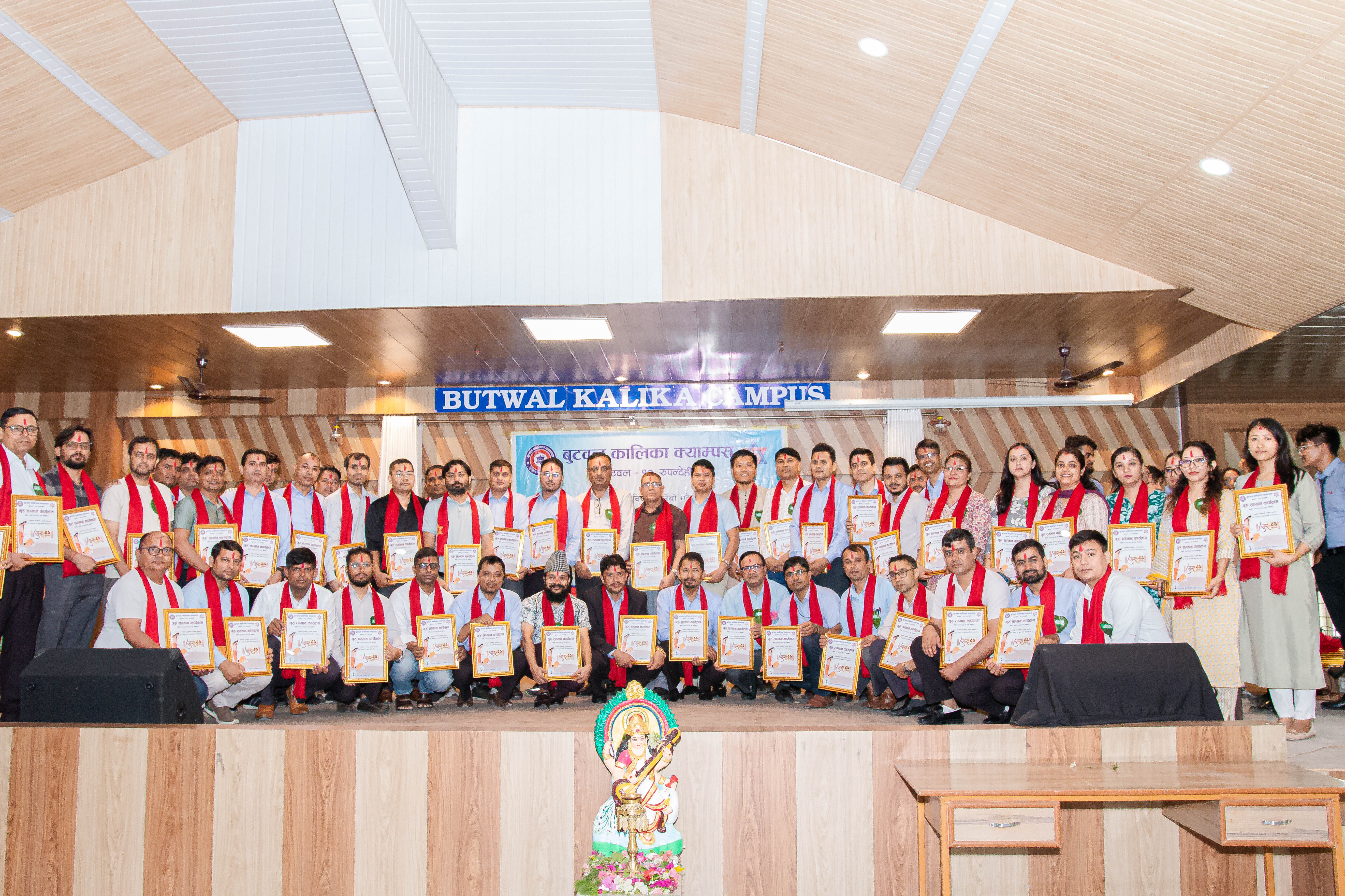 गुरु पूर्णिमाको अवसरमा स्टुडेन्ट क्वालिटी सर्कलद्वारा प्राध्यापक तथा कर्मचारी सम्मान